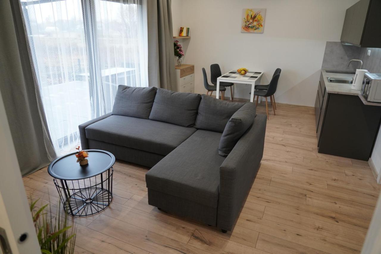 Apartman Zuzana Nesvady Luaran gambar