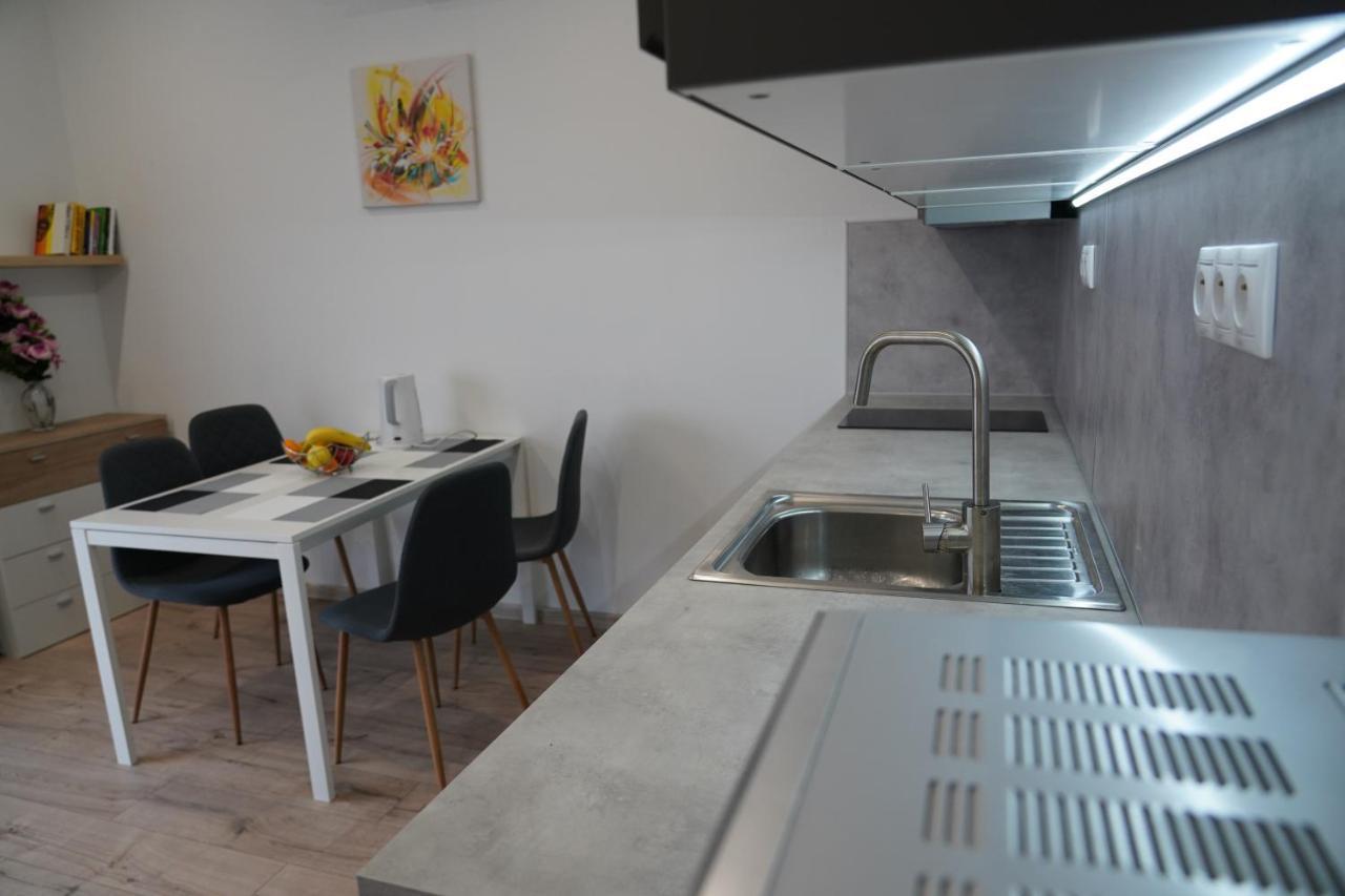 Apartman Zuzana Nesvady Luaran gambar